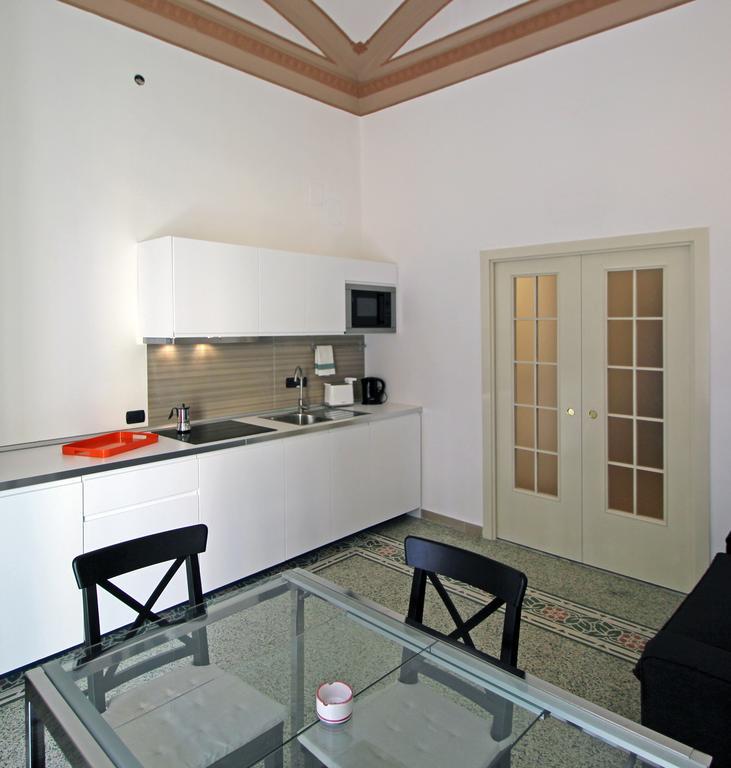 Casa Dante - Historic Apartment In The Perfect Naples Location Bagian luar foto