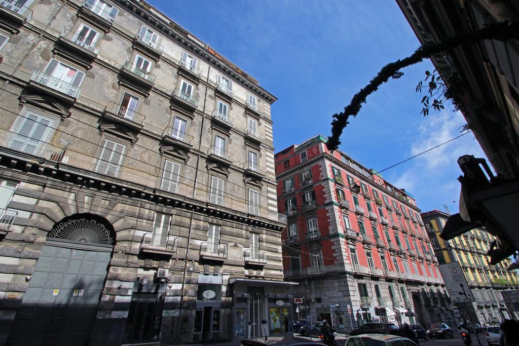 Casa Dante - Historic Apartment In The Perfect Naples Location Bagian luar foto