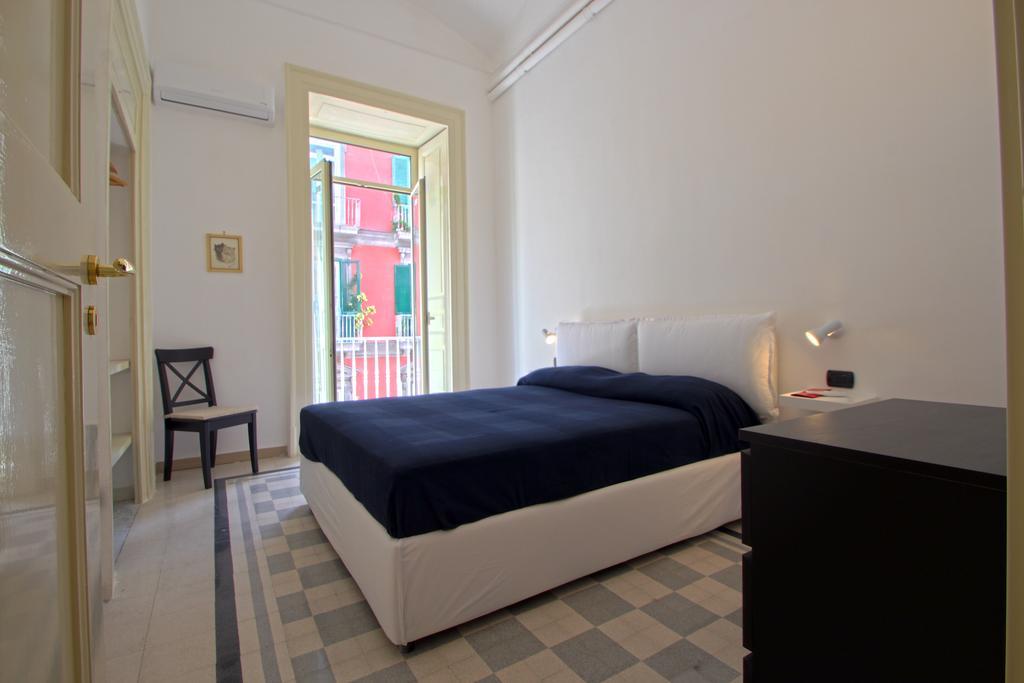 Casa Dante - Historic Apartment In The Perfect Naples Location Bagian luar foto