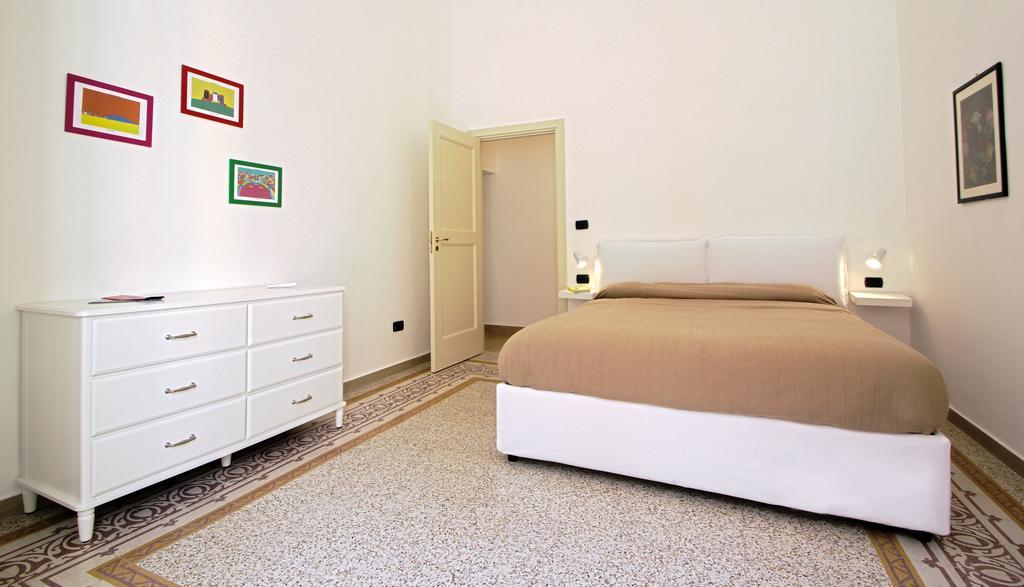 Casa Dante - Historic Apartment In The Perfect Naples Location Bagian luar foto