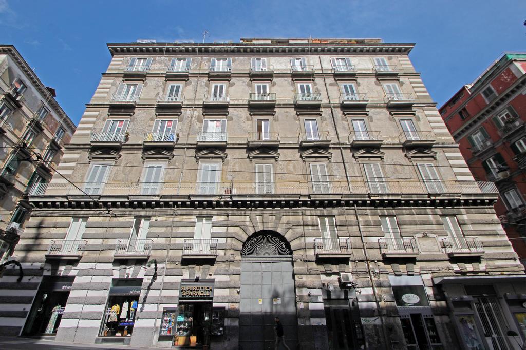Casa Dante - Historic Apartment In The Perfect Naples Location Bagian luar foto