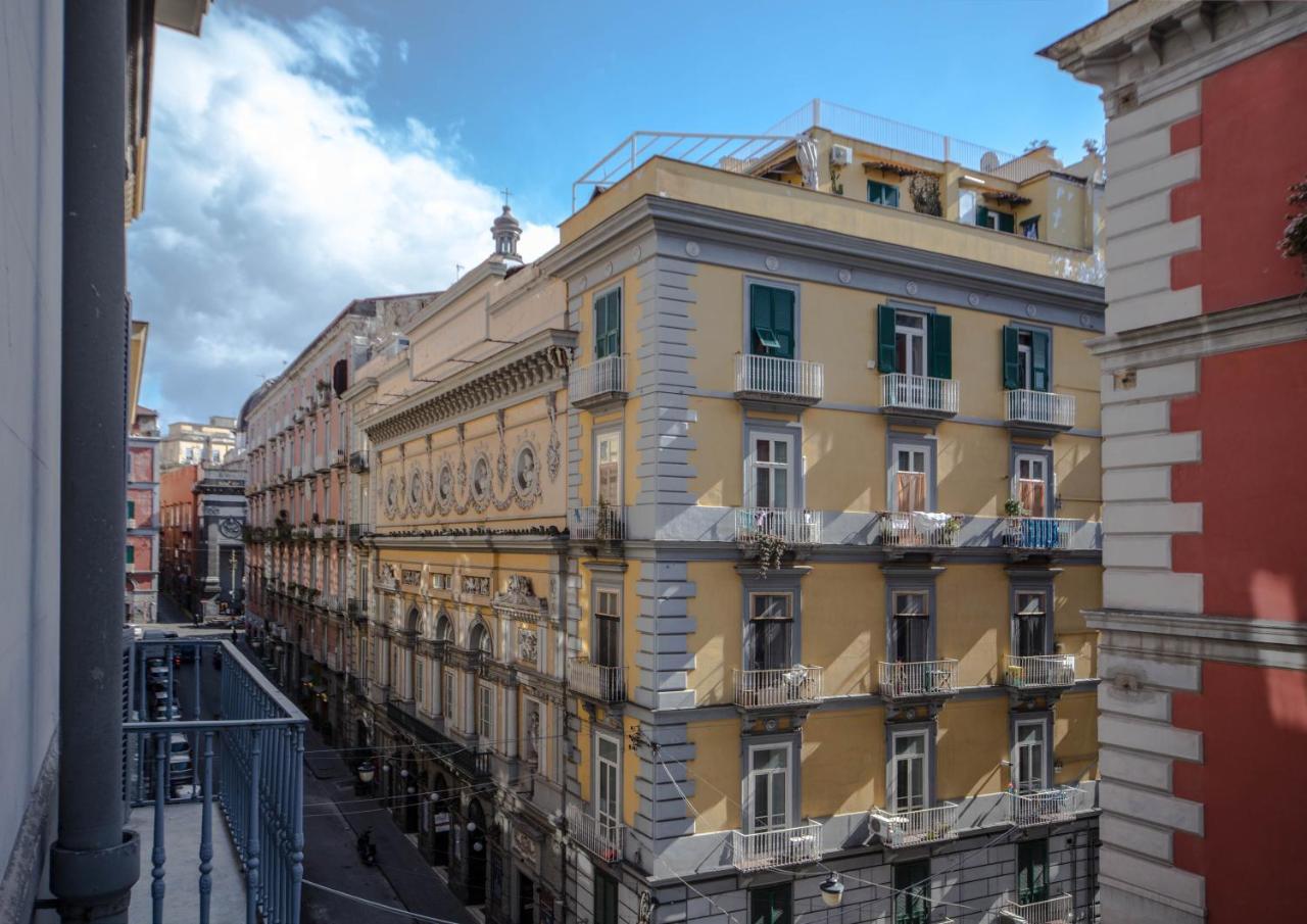 Casa Dante - Historic Apartment In The Perfect Naples Location Bagian luar foto
