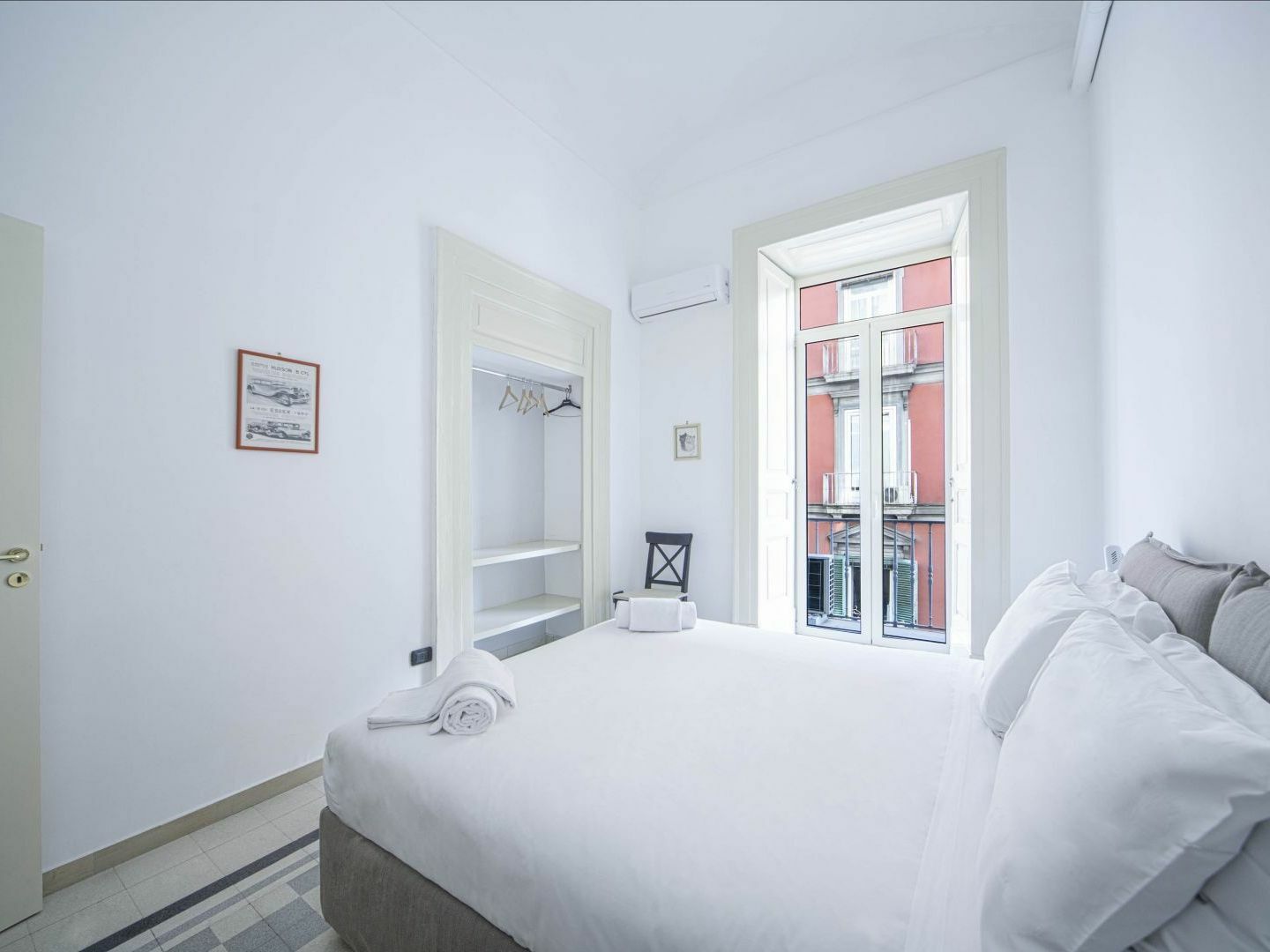 Casa Dante - Historic Apartment In The Perfect Naples Location Bagian luar foto